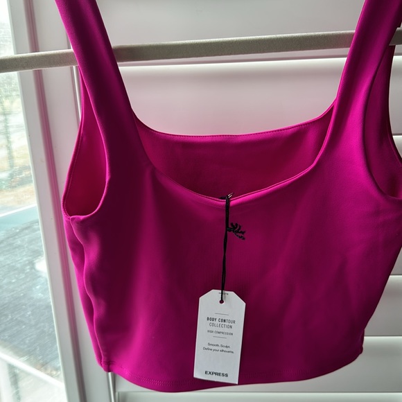 Fuschia crop top from express brand new with tags - Picture 3 of 3